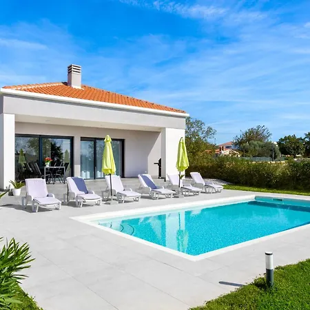 Villa Aria