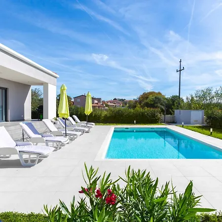 Aria Villa
